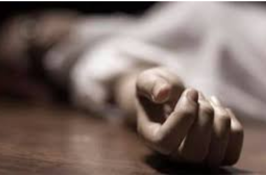  जम्मू-कश्मीर के राजौरी में रहस्यमय परिस्थितियों में व्यक्ति की मौत, तीन पुलिसकर्मी निलंबित
