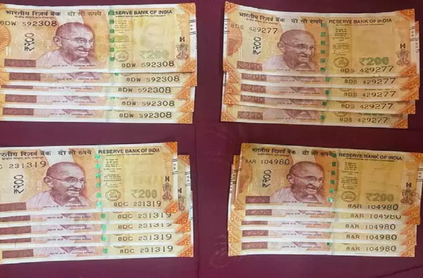  मुंबई: 33 वर्षीय पेंटर को 200 रुपये के नकली नोट बनाने के आरोप में गिरफ्तार किया गया है